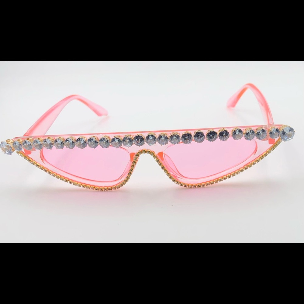 Pink cat eyes with upper rimestones as seen in visual above!